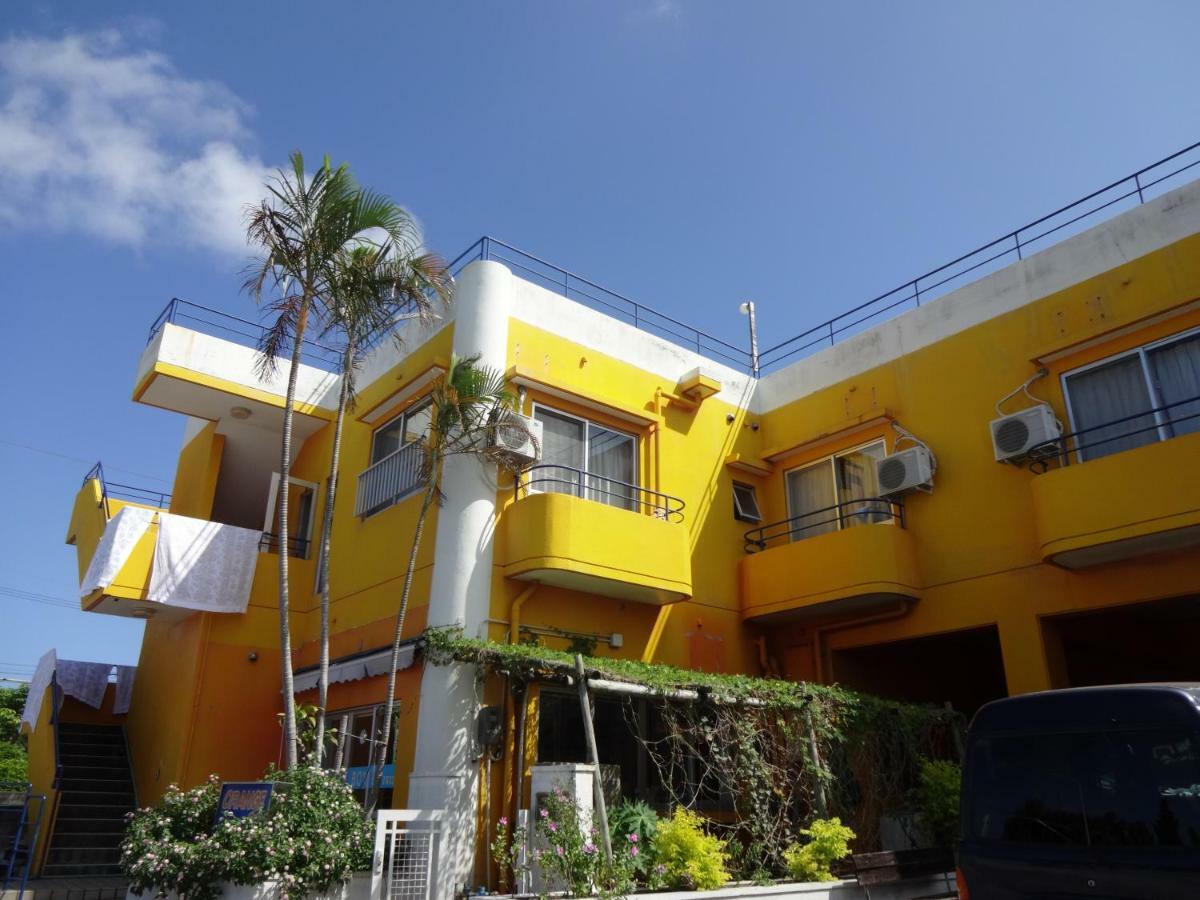 Pension Orange Box Miyakojima  Exterior foto