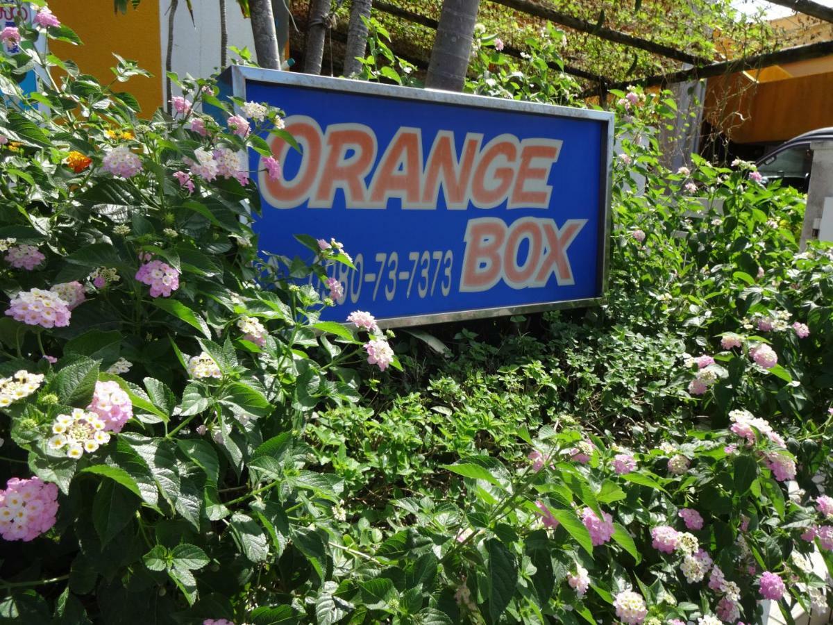 Pension Orange Box Miyakojima  Exterior foto